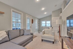Amazing Lakefront Retreat On Long Lake! 2 Bedroom Home by RedAwning