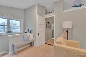 Amazing Lakefront Retreat On Long Lake! 2 Bedroom Home by RedAwning