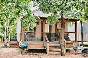 2 Son's Geronimo - Birdhouse Cabin