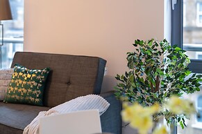 Windsor Luxury Studio Apartment