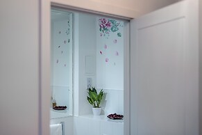 Windsor Luxury Studio Apartment