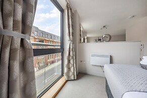 Windsor Luxury Studio Apartment