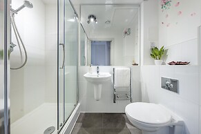 Windsor Luxury Studio Apartment