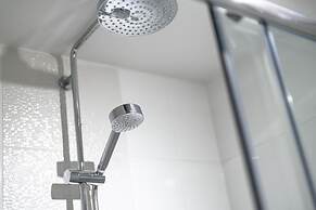 Windsor Luxury Studio Apartment