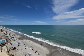 1001 Waters Edge Resort 3 Bedroom Condo by RedAwning