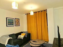 Exquisite, Cosy 2-bed Apartment in Salford