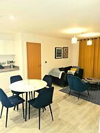 Exquisite, Cosy 2-bed Apartment in Salford