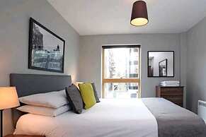 Exquisite, Cosy 2-bed Apartment in Salford