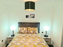 Exquisite, Cosy 2-bed Apartment in Salford