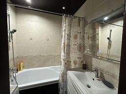 PaulMarie Apartment on Podgorodskaya