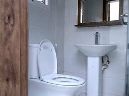 Luxury House - Sleeps 8 & Free Parking
