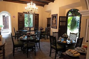Casa Noble Hotel
