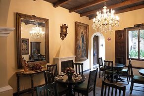 Casa Noble Hotel