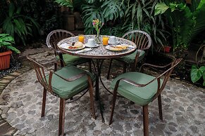 Casa Noble Hotel