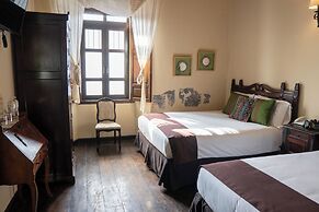Casa Noble Hotel