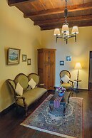 Casa Noble Hotel