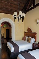 Casa Noble Hotel
