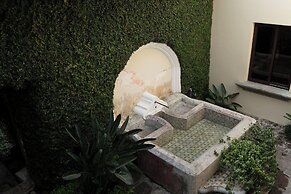 Casa Noble Hotel