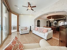 Hotel Esmeralda Beach Resort