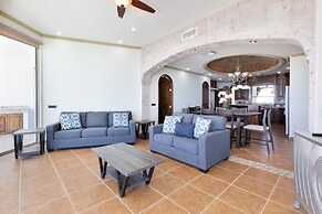 Hotel Esmeralda Beach Resort