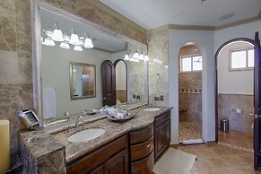 Hotel Esmeralda Beach Resort