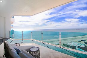 Hotel Esmeralda Beach Resort