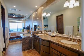 Hotel Esmeralda Beach Resort