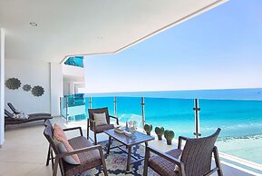 Hotel Esmeralda Beach Resort