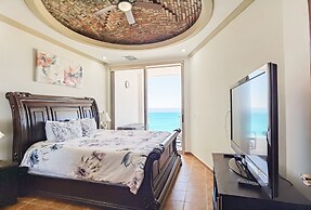 Hotel Esmeralda Beach Resort