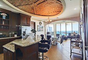 Hotel Esmeralda Beach Resort