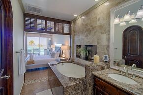 Hotel Esmeralda Beach Resort