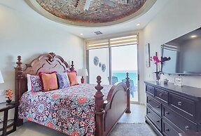 Hotel Esmeralda Beach Resort