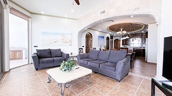 Hotel Esmeralda Beach Resort