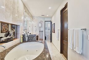 Hotel Esmeralda Beach Resort