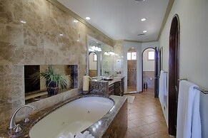 Hotel Esmeralda Beach Resort