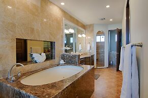 Hotel Esmeralda Beach Resort