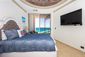 Hotel Esmeralda Beach Resort