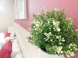 Bar & Hotel Colors Miyajima