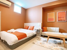 Bar & Hotel Colors Miyajima