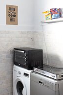 Artistic Downtown Vibe Apt in Florentin