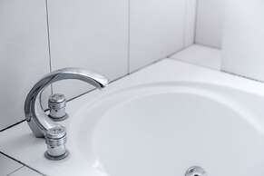 Tainan Weshare Hotel