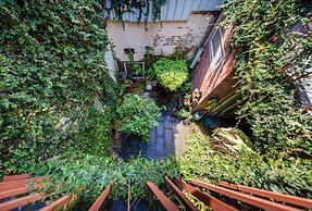 Tainan Weshare Hotel