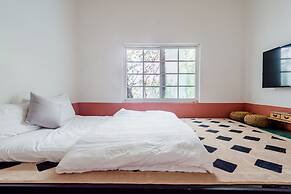 Tainan Weshare Hotel