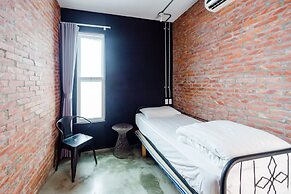 Tainan Weshare Hotel