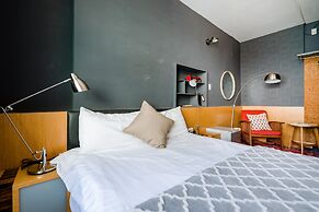 Tainan Weshare Hotel