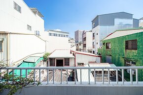 Tainan Weshare Hotel