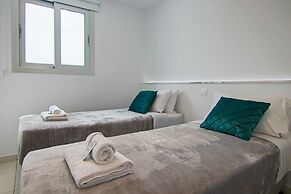 Phaedrus Living: Seaside Deluxe Flat Harbour 106