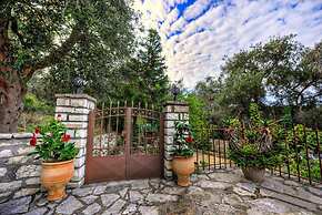 Dimitris Cottage in Apergatika