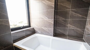 iRest COSMOPOLIS Vinh Yen