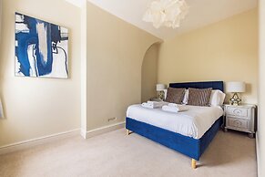 Salisbury Residences by Charles Hope